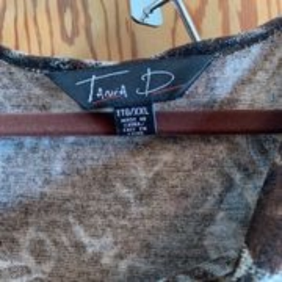 Knit top - Picture 3 of 3